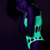 Glow in the Dark Body met Griekse halslijn