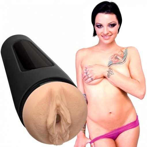 Main Squeeze Masturbator Belladonna
